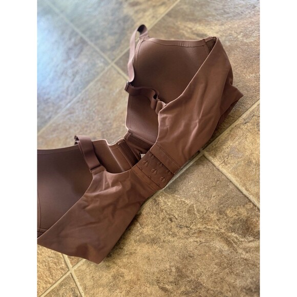 Skims Fits Everybody Scoop Plunge Bra Jasper 40DD - Picture 8 of 11